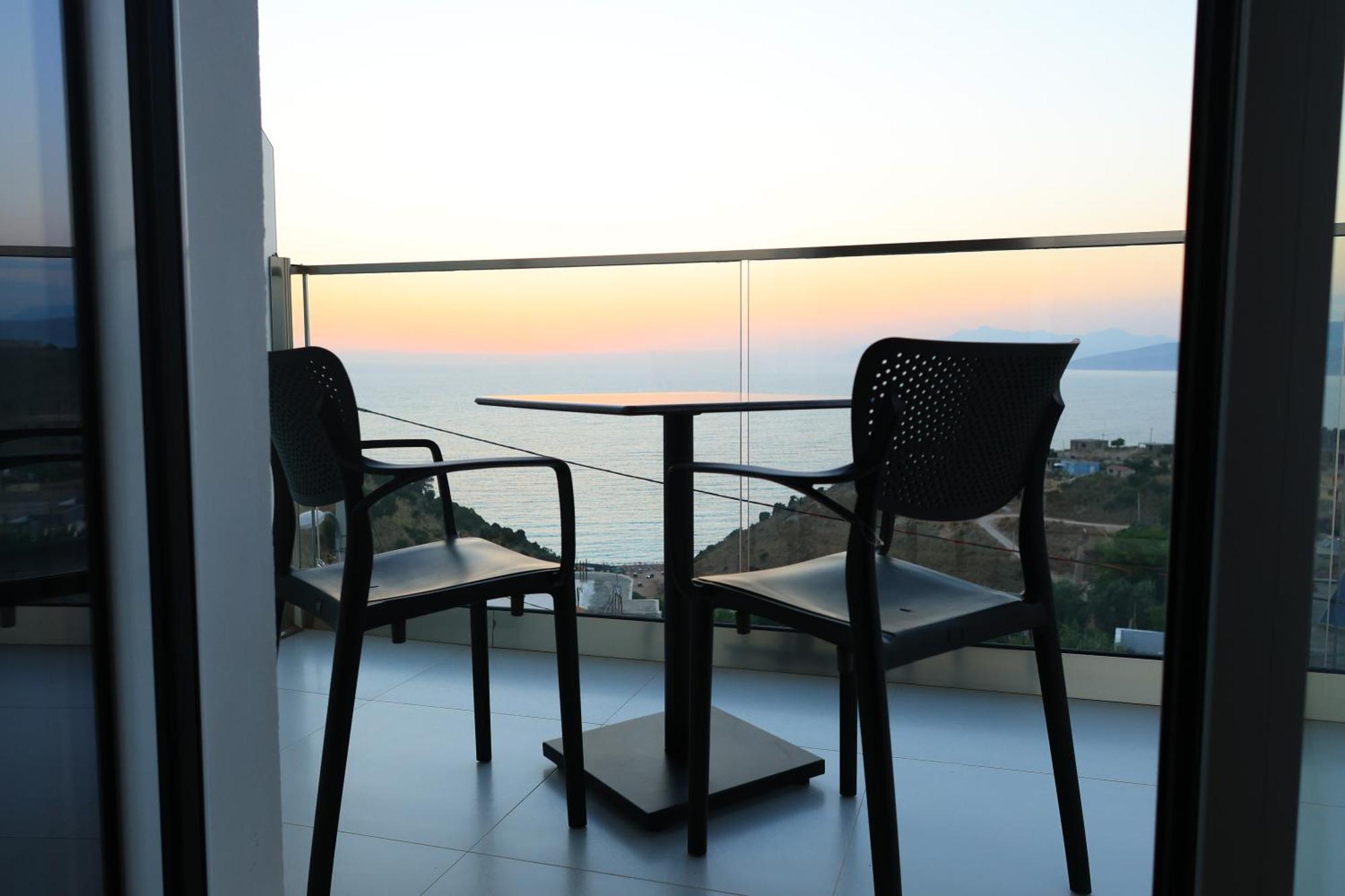 Sea & View Gjestgiverier 3*